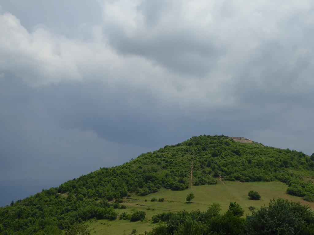 Sonnenpyramide von Pyramid Lodge 70425947